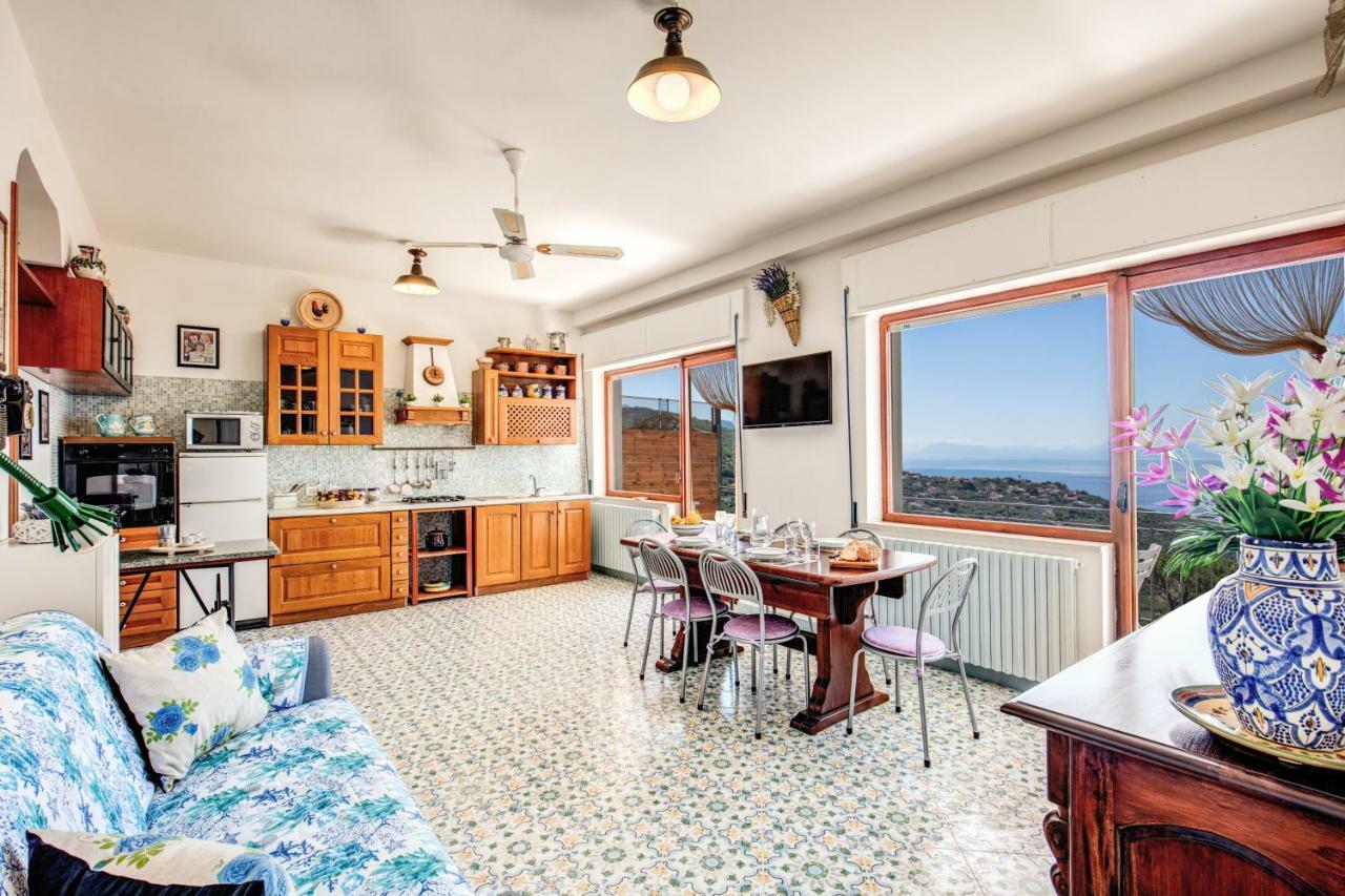 Geca'S House - Panoramic Sea View Studio Massa Lubrense Extérieur photo